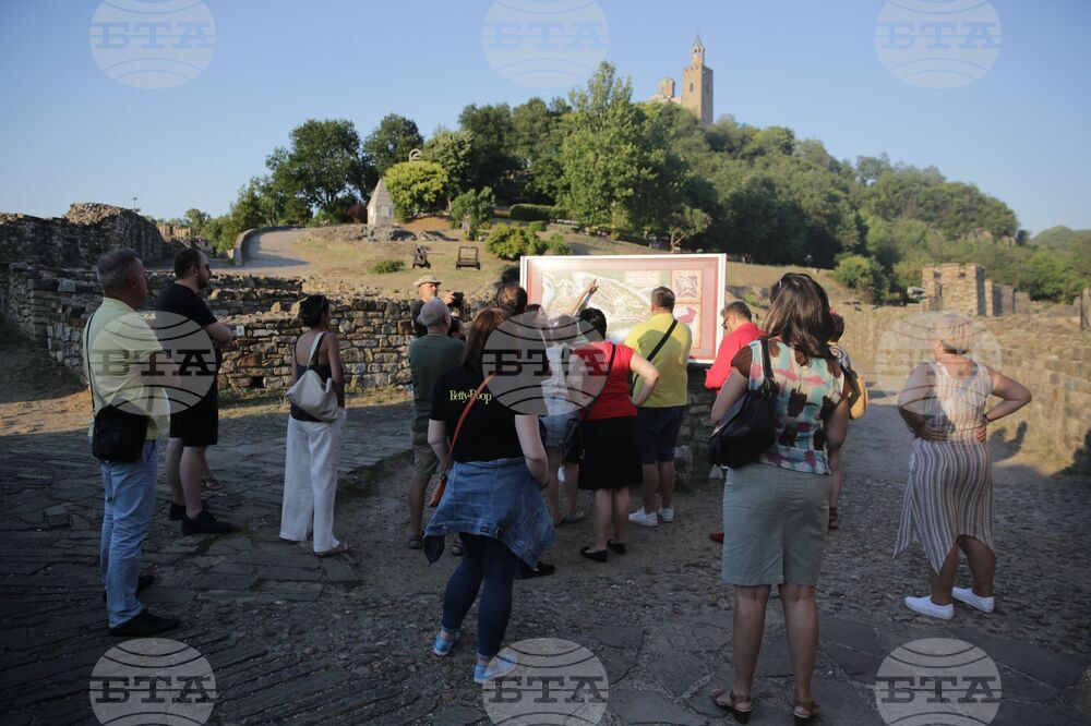 Велико Търново - журналисти - България - Република Северна Македония - „Време за разговор“ - резерват „Царевец”