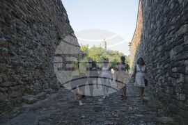 Велико Търново - журналисти - България - Република Северна Македония - „Време за разговор“ - резерват „Царевец”