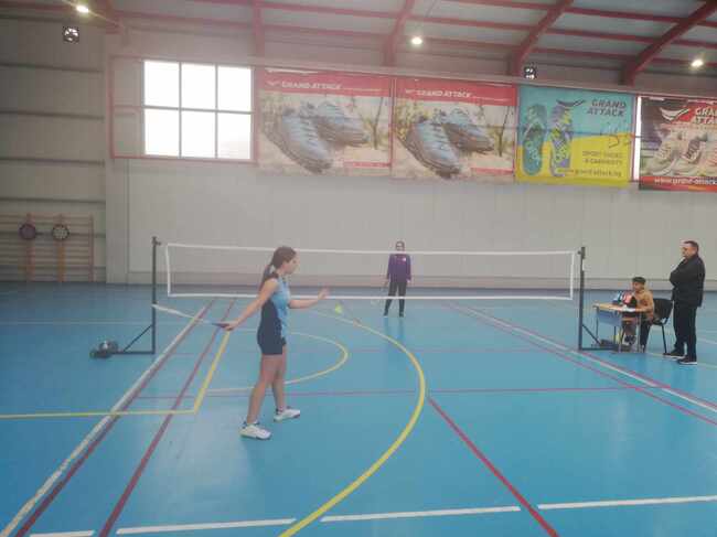 ЦПЛР-Детски комплекс, гр.Сливен: Срещи по бадминтон и хандбал от Ученически игри 2023/2024 година