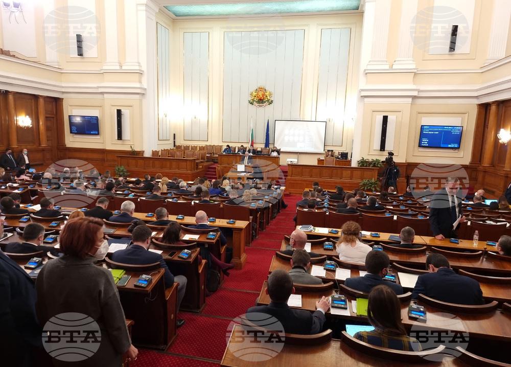 Парламентът прие на първо четене проектобюджета на Държавното обществено осигуряване за 2022 г.