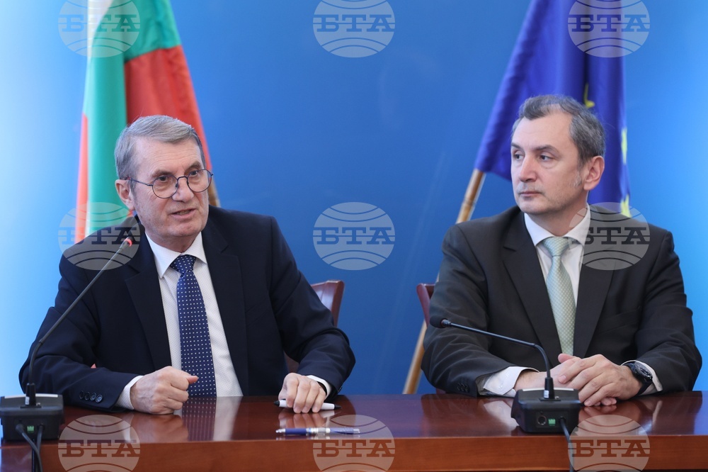 Министерство на здравеопазването - анекси - подписване