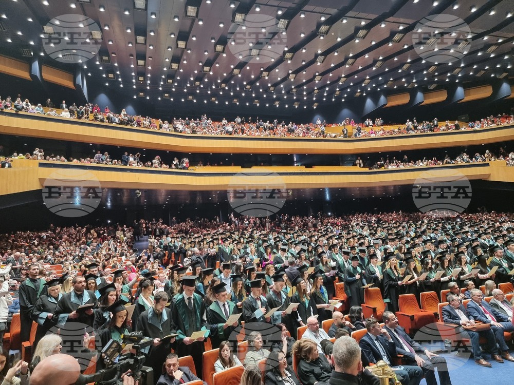 357 Foreign Students from 31 Countries Graduate from Sofia Medical University's Faculty of Medicine