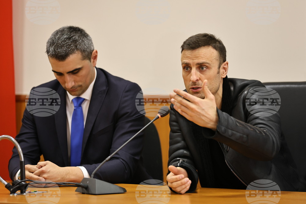 Пазарджик - Димитър Бербатов - среща