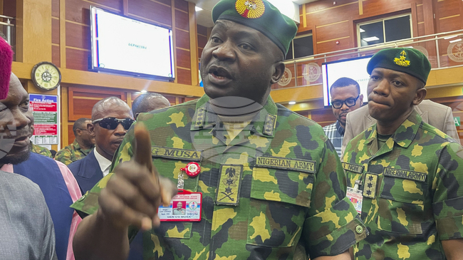 Президентът на Нигерия номинира нов министър на отбраната