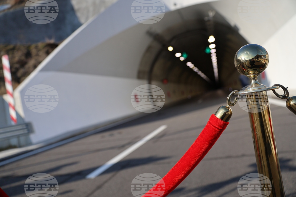 Ограничават поетапно движението в тунел "Железница" заради анализ на пътната настилка 