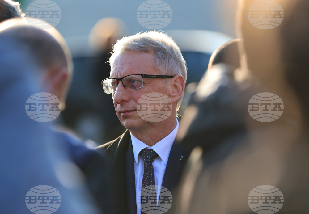 Благоевград – АМ Струма – тунел „Железница“ – пускане на движението