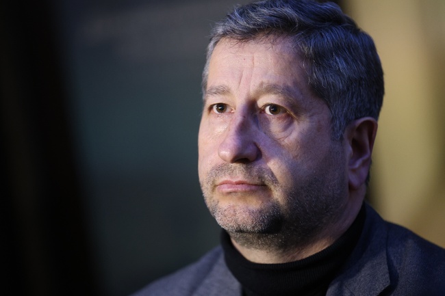 Проблемът на ДПС е, че искат да бъдат скрит партньор на ГЕРБ при разпределението, коментира Христо Иванов