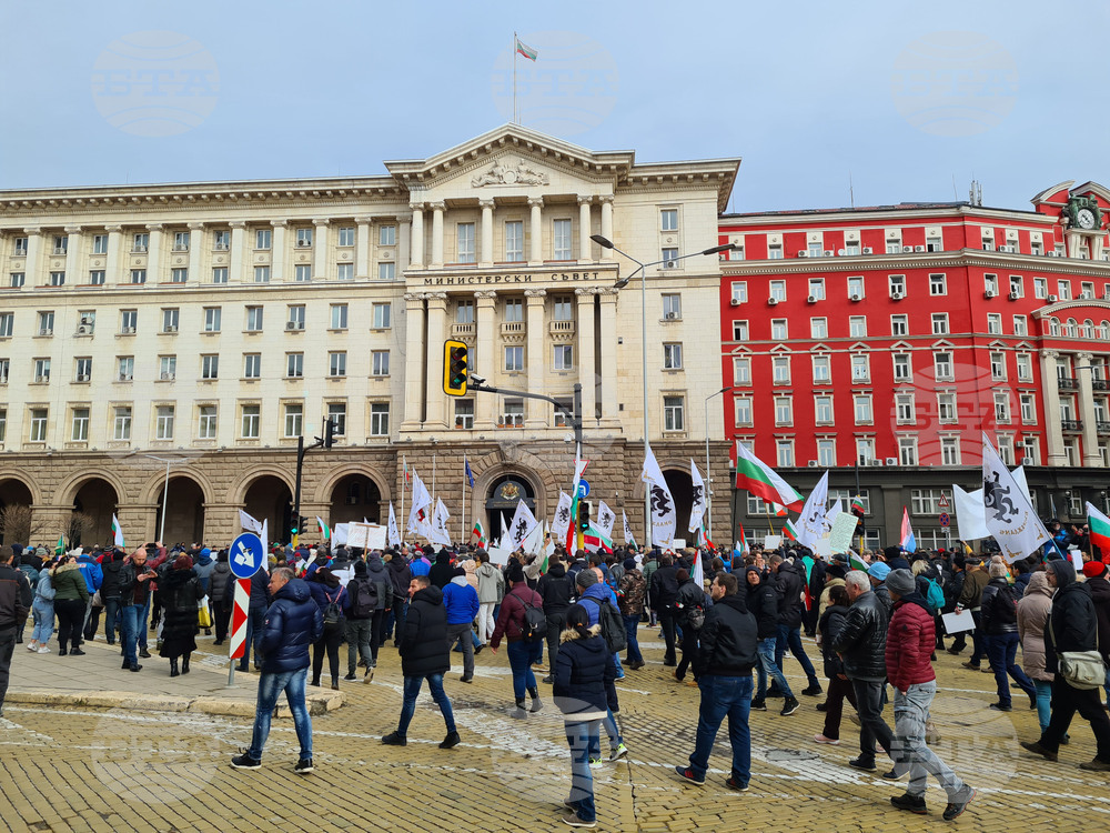Партия "Възраждане" - COVID-19 - протест