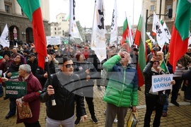 Партия "Възраждане" - COVID-19 - протест
