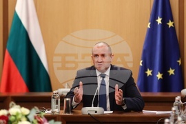 Румен Радев - Национална кръгла маса „Иновациите – възможности пред България“