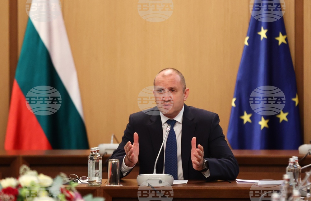 Румен Радев - Национална кръгла маса „Иновациите – възможности пред България“