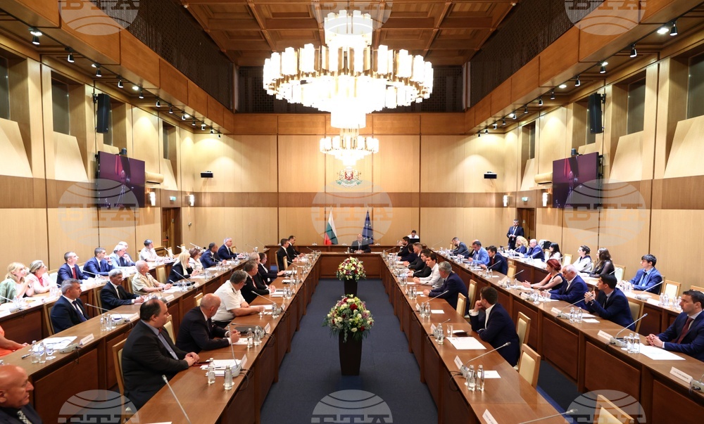 Румен Радев - Национална кръгла маса „Иновациите – възможности пред България“