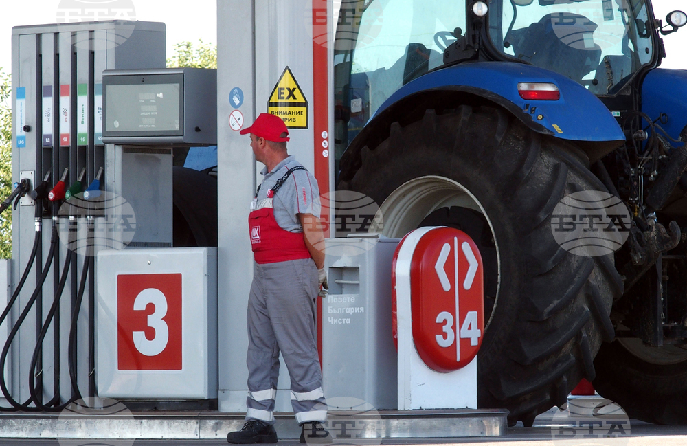 Economy Minister Orders Checks of All Gas Stations and Fuel Traders