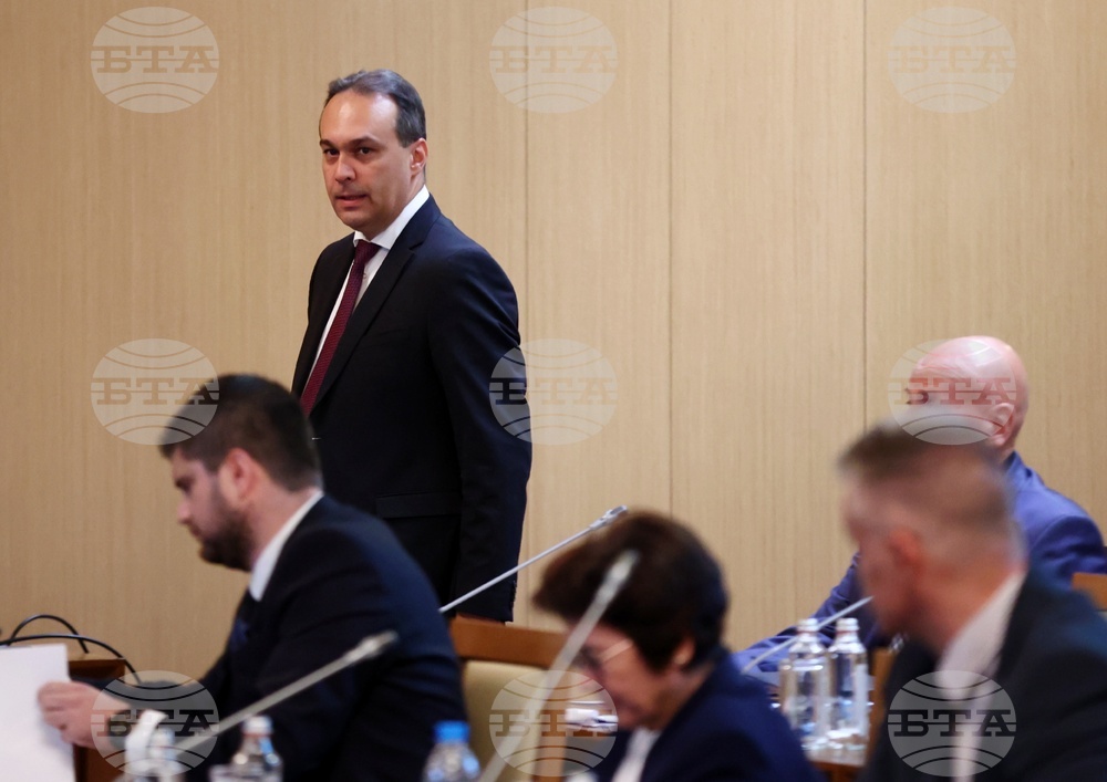 Румен Радев - Национална кръгла маса „Иновациите – възможности пред България“