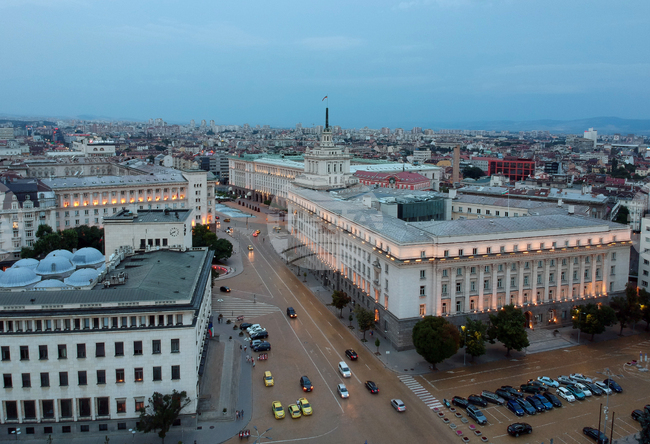 Курсове на българския лев към отделни чуждестранни валути и цена на златото, валидни за 18.02.2025