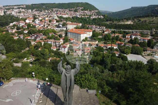 Учени ще изследват моделите и стереотипите в езиковото, историческото и културното развитие на Балканите във Великотърновския университет