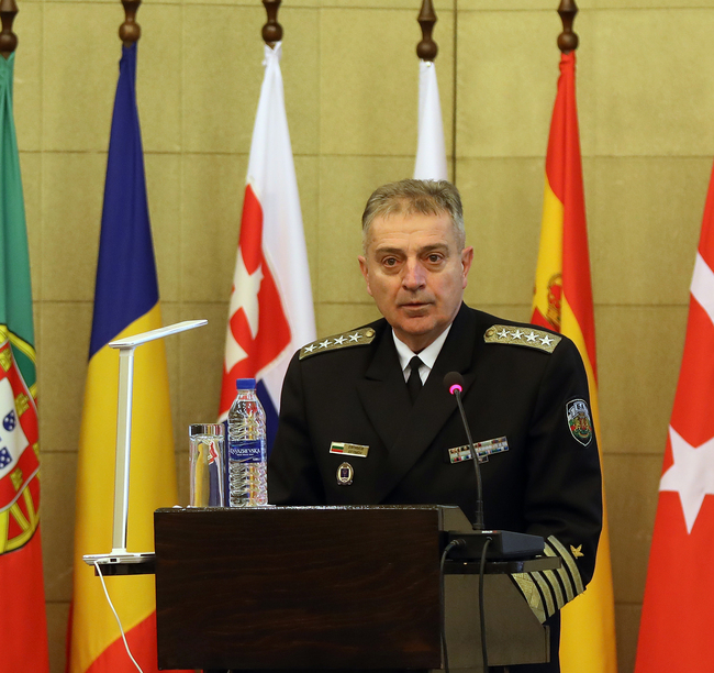 Адмирал Емил Ефтимов: Инвестициите в сигурността са фундаментални за функционирането на всички социално-икономически сфери