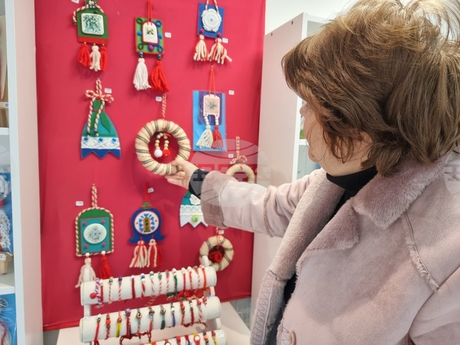 Варна - изложба - авторски мартеници