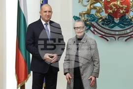 Румен Радев - Цветана Манева - отличие