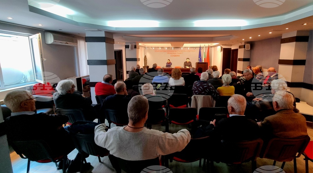 БСП - София: Съветът на старейшините в БСП - София е силно разтревожен от действията на националното ръководство срещу общинските съветници