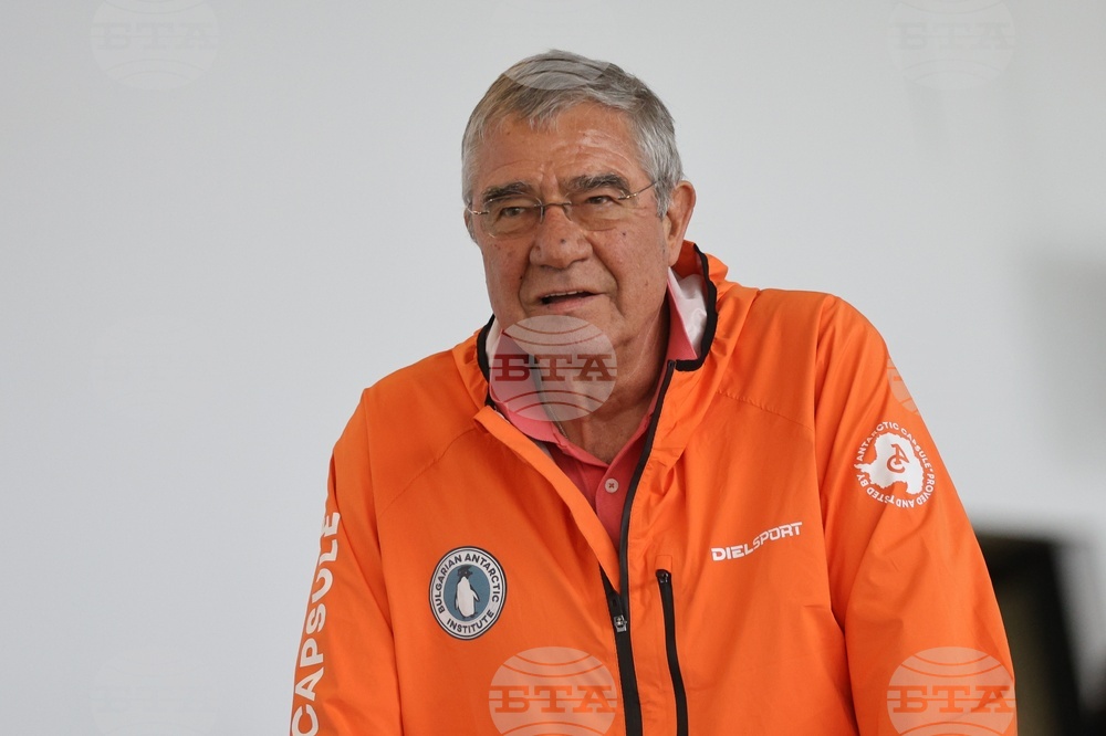 Предпоследната група с български полярници ще отпътува утре за базата ни на остров Ливингстън 