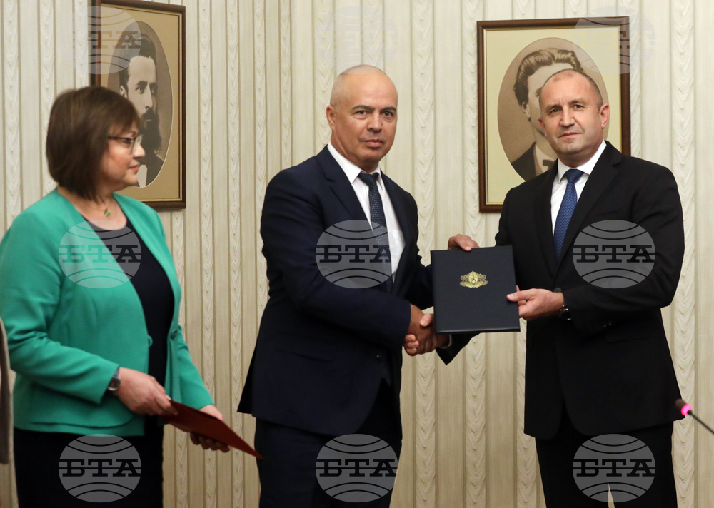 Румен Радев - "БСП за България"  - мандат - връчване