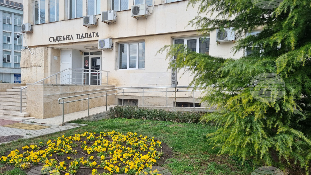 Окръжният съд в Търговище потвърди мярка „задържане под стража“ за мъж, причинил телесна повреда на майка си и бившата си съпруга