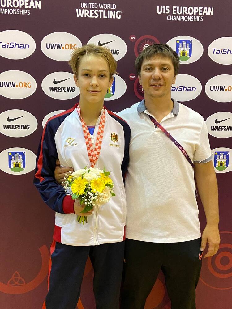 Олга Попова остана пета на европейското първенство по борба за кадетки, други две българки ще спорят за бронзови медали 