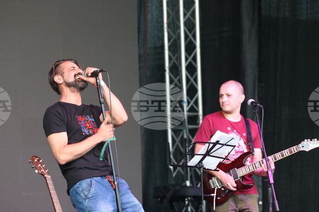 "Бай Рок" - спектакъл