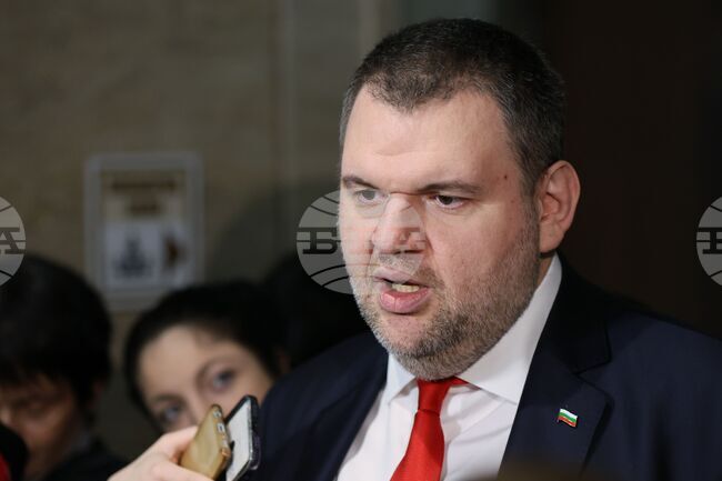 Парламент - Делян Пеевски - брифинг 