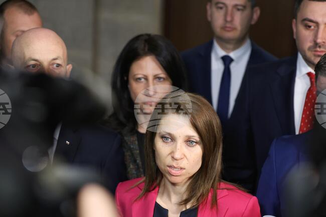 Парламент - Искра Михайлова - брифинг 