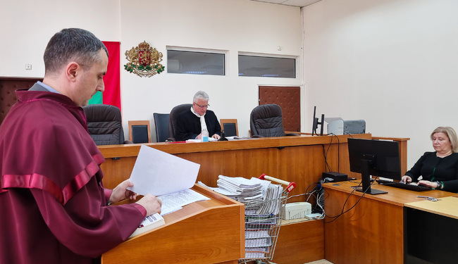 Съдът в Търговище не даде ход на делото за налагане на мярка задържане под стража за кмета на Омуртаг Ешреф Ешрефов