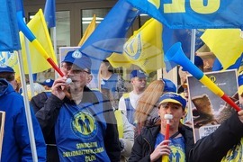 Румъния - протест - лекари - медицински сестри