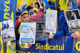 Румъния - протест - лекари - медицински сестри