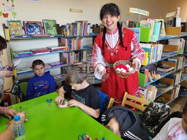 Самоков - Детска библиотека - мартенска работилница