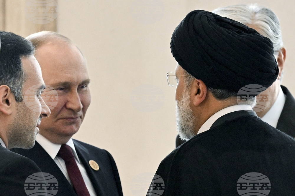 Путин пристигна в Техеран за среща с лидерите на Иран и Турция
