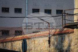 Бургас - затвор - починал