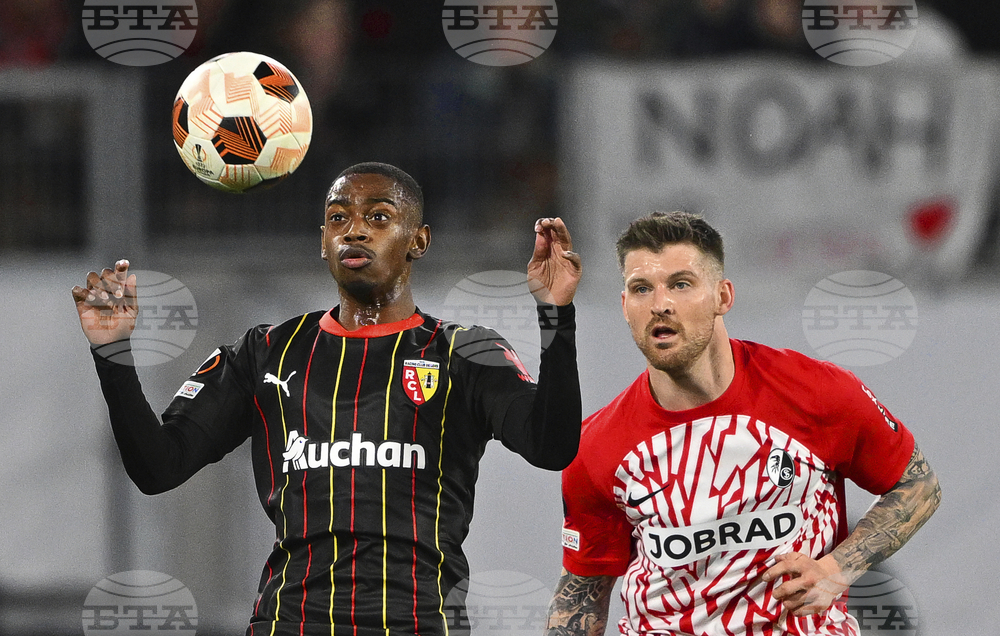 Ланс постигна успех като гост на Реймс във френската Лига 1