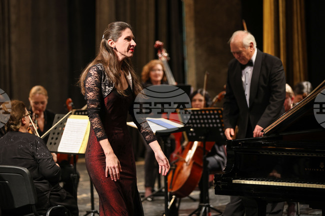 Бургас - Държавна Опера - симфоничен концерт