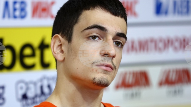 Иван Димов изравни европейския рекорд в изхвърлянето на шампионата на Стария континент по вдигане на тежести в Батуми