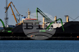 Бургас - пристанище - насипни товари