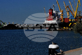 Бургас - пристанище - насипни товари