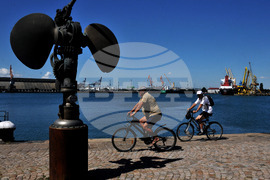 Бургас - пристанище - насипни товари