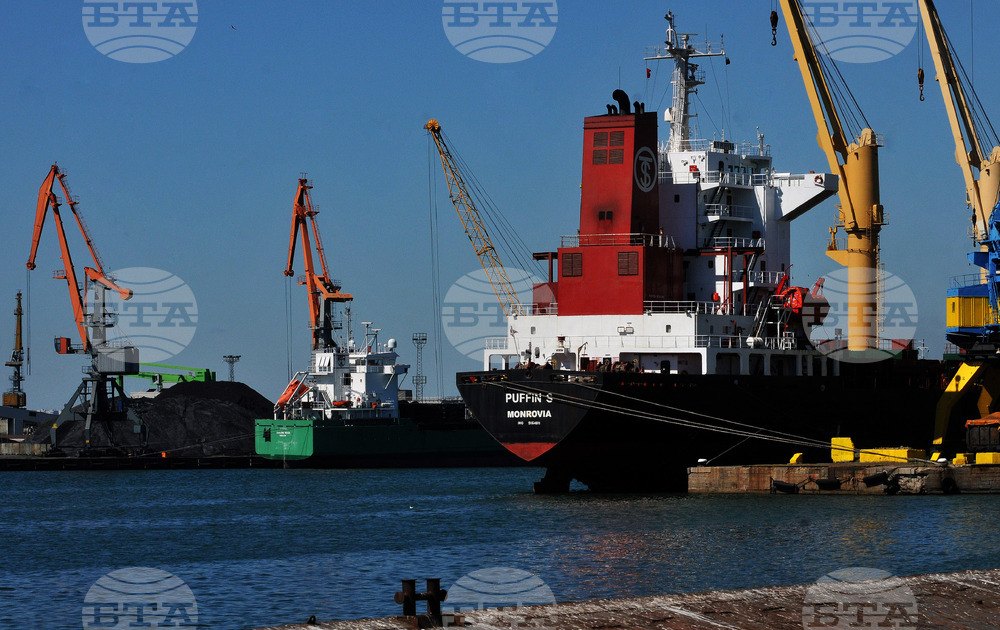 Бургас - пристанище - насипни товари