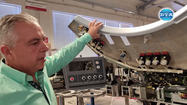 Радомирски електротабла управляват мотрисите на Стокхолмското метро и междуградските влакове на Хамбург 