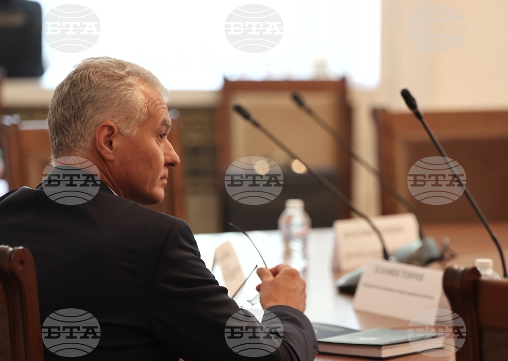 Парламент - Временна комисия за установяване на всички факти и обстоятелства, свързани с подписания от правителството Меморандум за 1 млрд. долара с GЕMCORP и IP3 CORPORATION