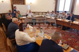 Парламент - Комисия по бюджет и финанси 