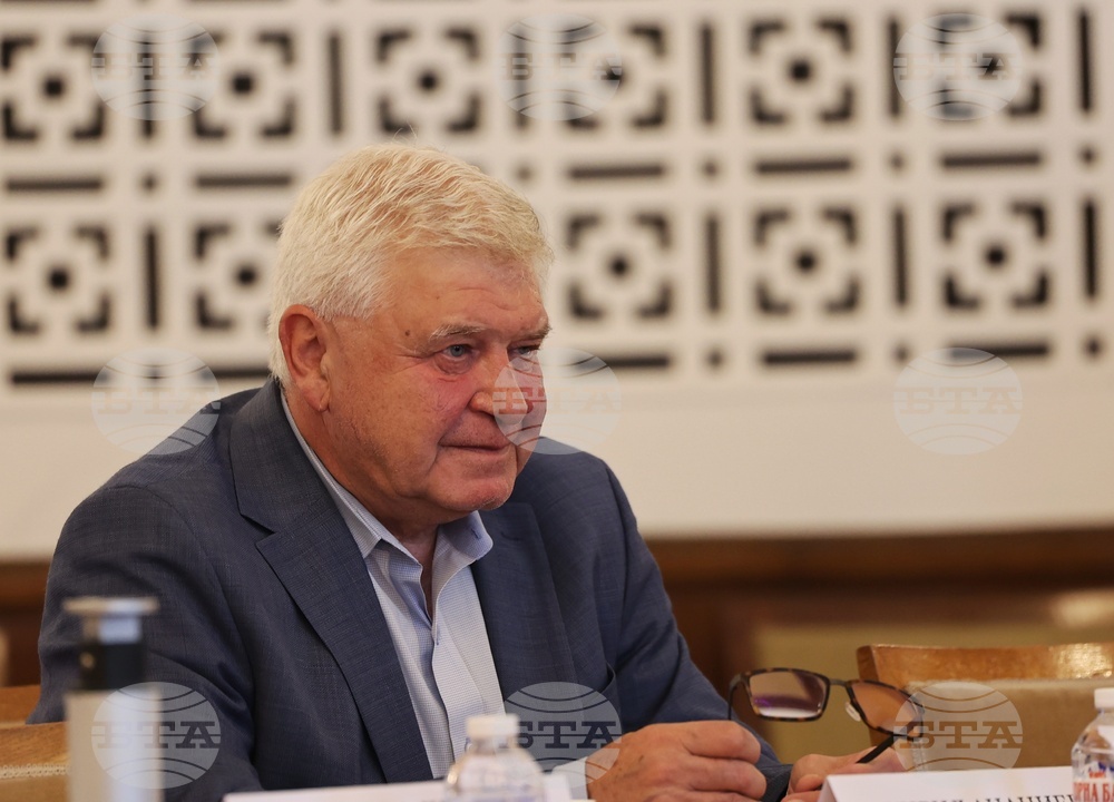 Парламент - Комисия по бюджет и финанси
