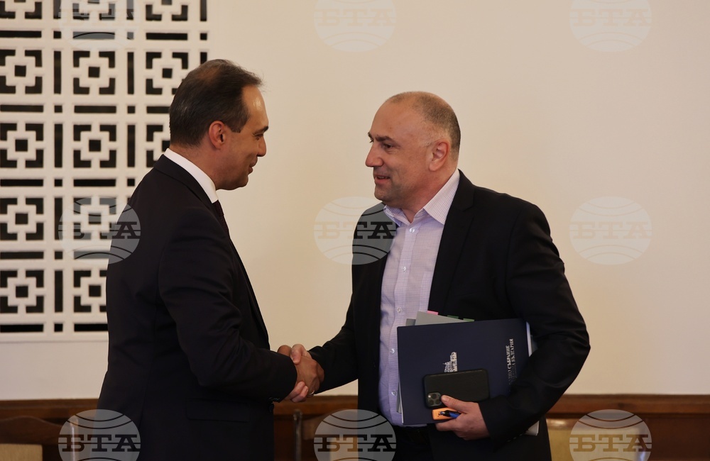 Парламент - Комисия по бюджет и финанси