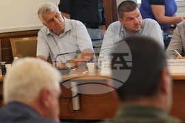 Парламент - Комисия по бюджет и финанси